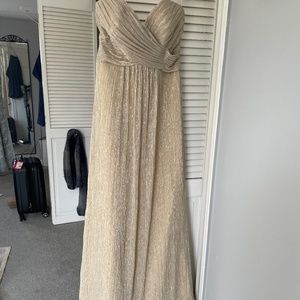 Gold strapless sweetheart dress